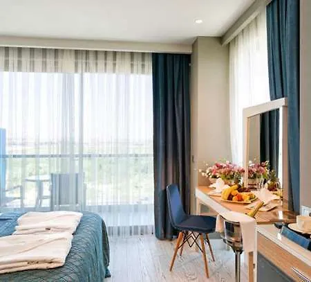 Hotell Wind Of Lara Antalya
