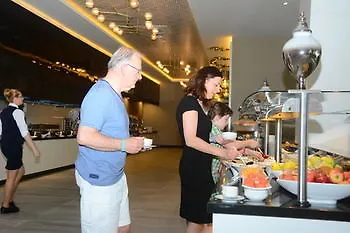 Hotell Wind Of Lara Antalya
