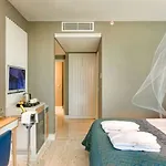 Wind Of Lara Hotel